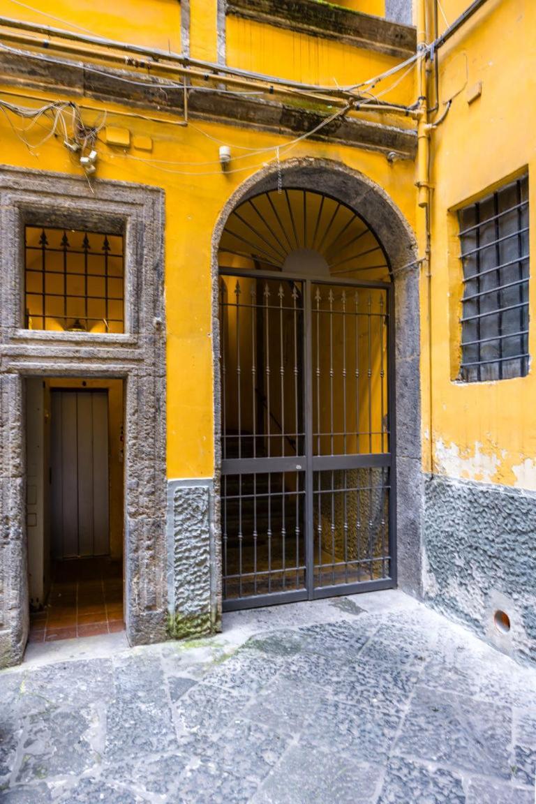 Palazzo Mormando - Modern Apartment Nápoles Exterior foto