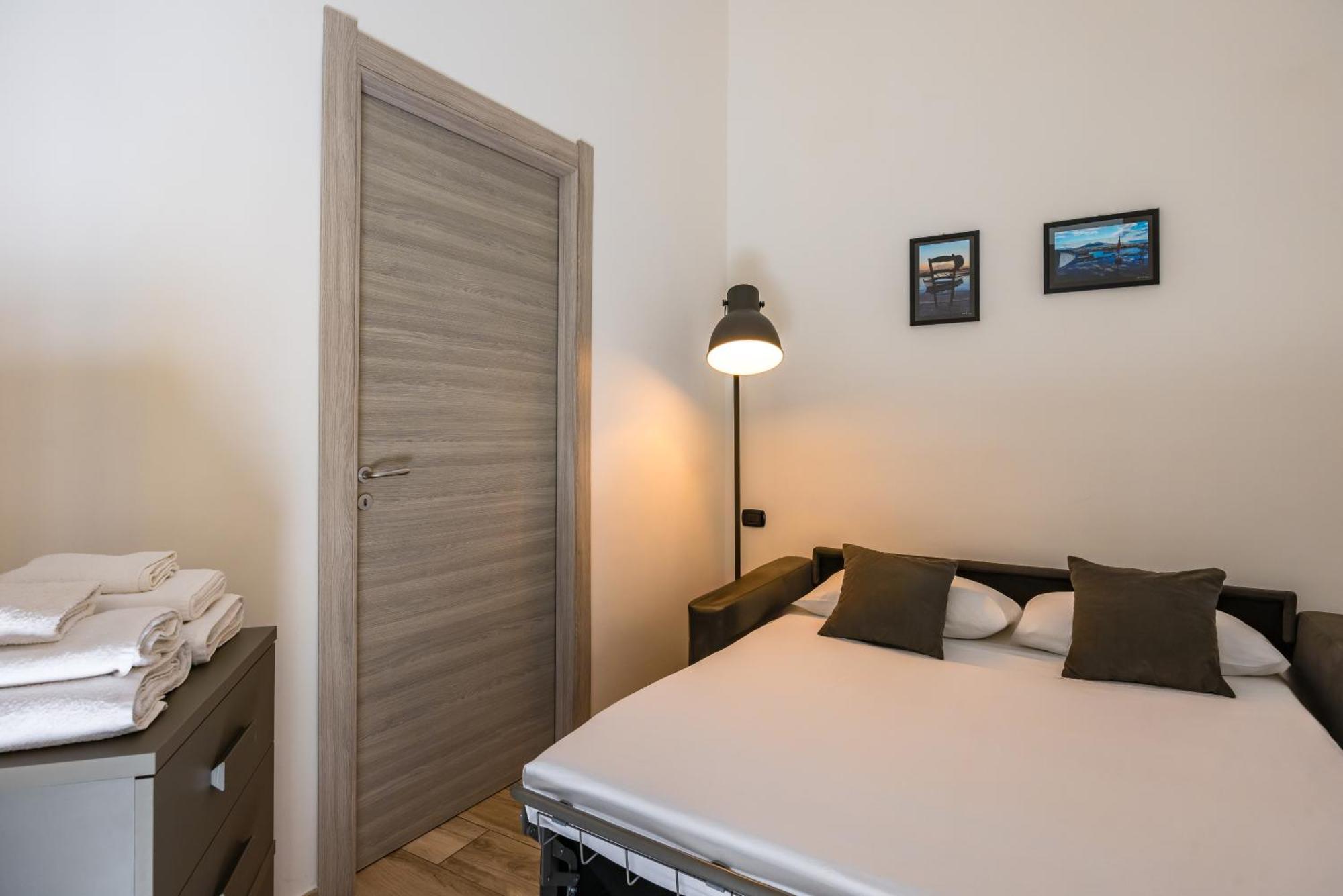 Palazzo Mormando - Modern Apartment Nápoles Exterior foto
