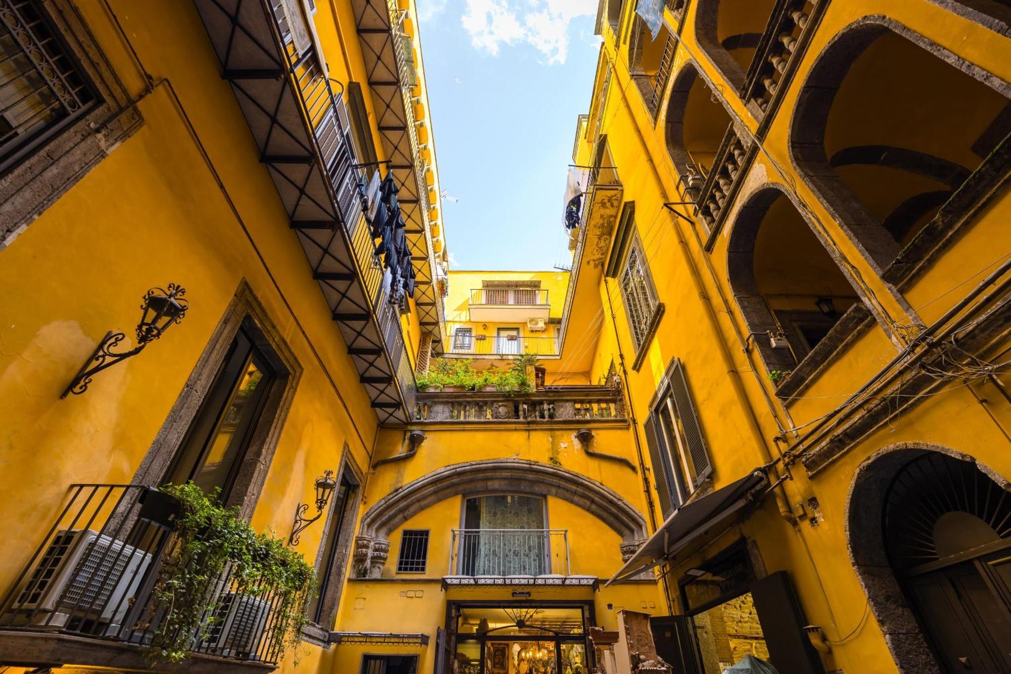 Palazzo Mormando - Modern Apartment Nápoles Exterior foto